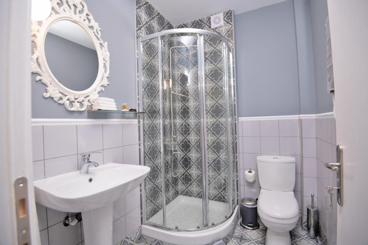 Retro Luxury Rooms Olympiaki Akti Room photo